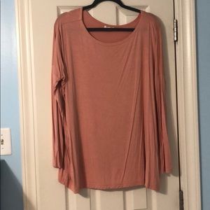 Women’s Piko Shirt in Peach Size Medium